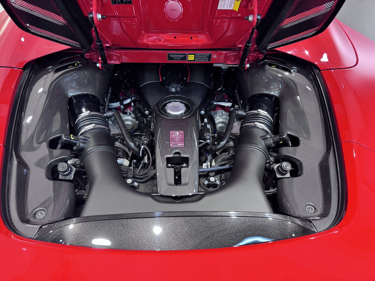 
								Ferrari 488 Pista Spider full									