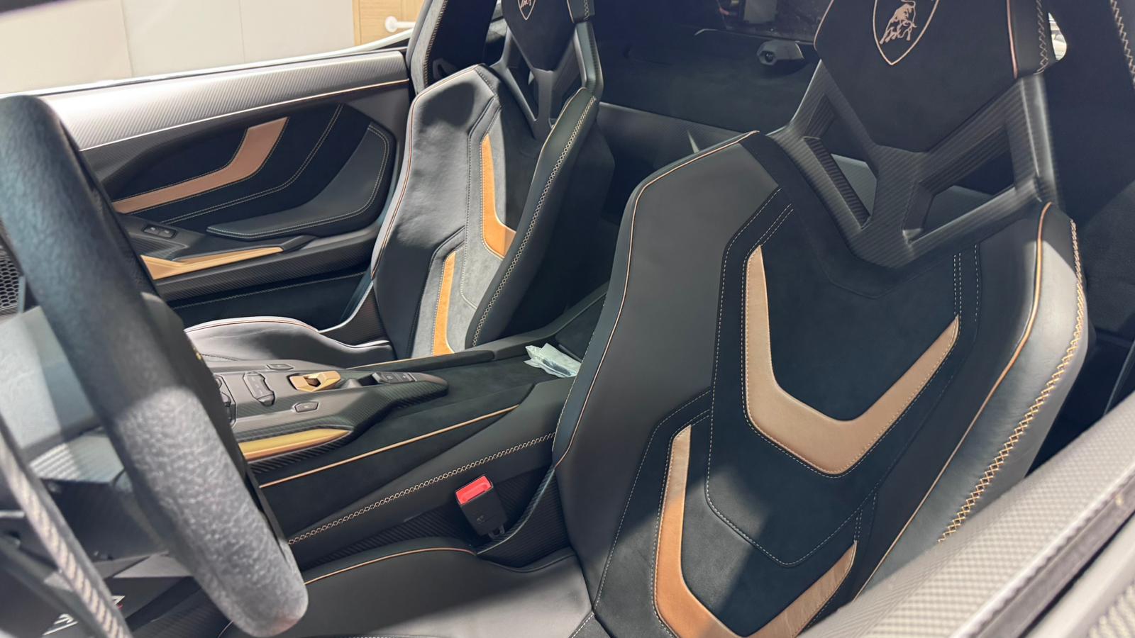
								Lamborghini Sián FKP 37 full									